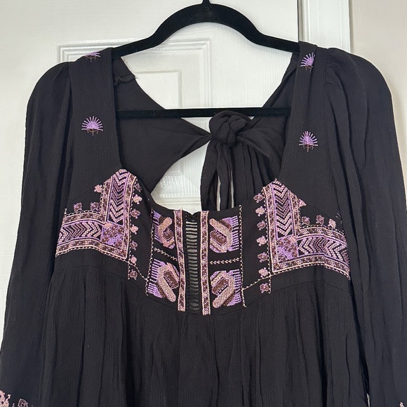 Free People Rhiannon Embroidered Mini Boho Dress Open Back Extra Small NWT - Picture 3 of 9